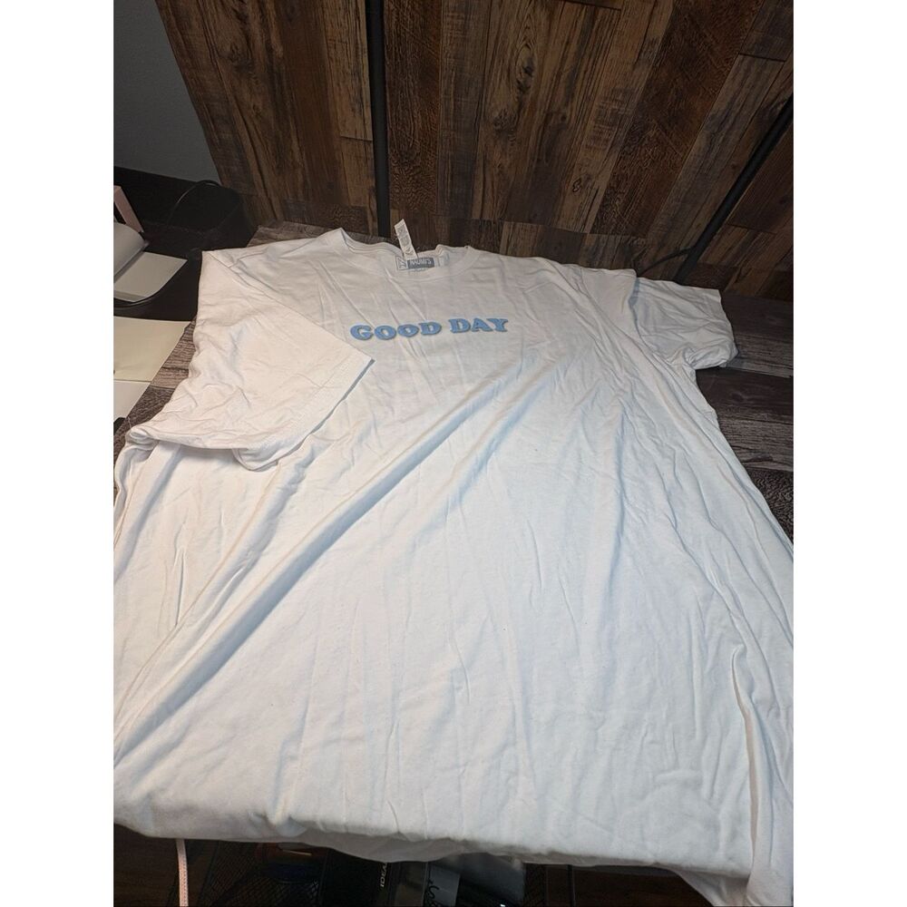 Plus Naomis Good Day  Graphic T Shirt White NWOT
